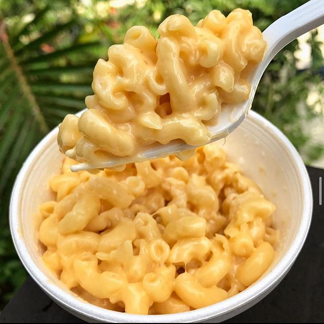 Order Mac & Cheese food online from 5 brothers gourmet deli store, New York on bringmethat.com