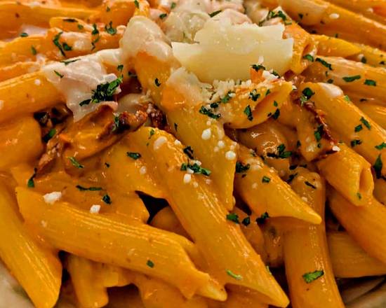 Order Penne Alla Vodka food online from North Sea Tavern store, Southampton on bringmethat.com