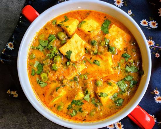 Order Mutter Paneer Makhani food online from Spice Of America store, San Francisco on bringmethat.com