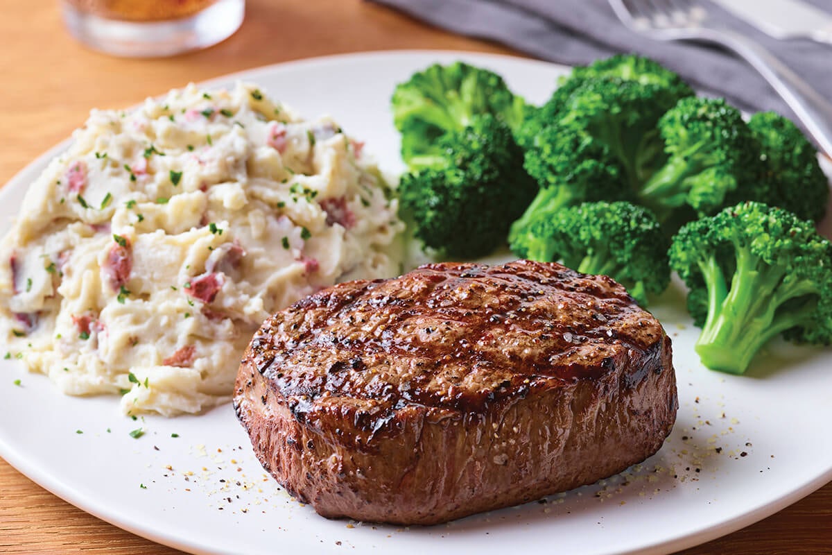 Order 8 oz. Top Sirloin* food online from Applebee's Neighborhood Grill & Bar on S. Padre Island Dr. store, Corpus Christi on bringmethat.com