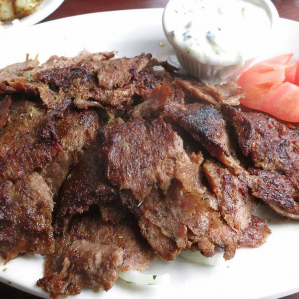 Order Beef Gyros Plate food online from Falafel Town store, Antioch on bringmethat.com