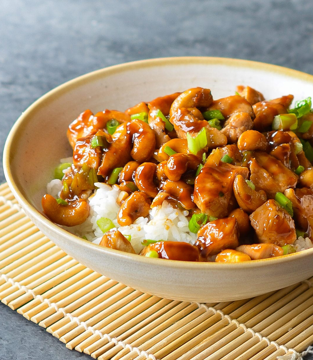 Order Chicken with Cashew Nuts food online from Golden House store, Woodbridge on bringmethat.com