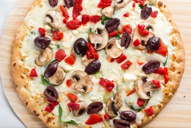 Order Med Veg food online from Pizza Artista Baton Rouge store, Baton Rouge on bringmethat.com