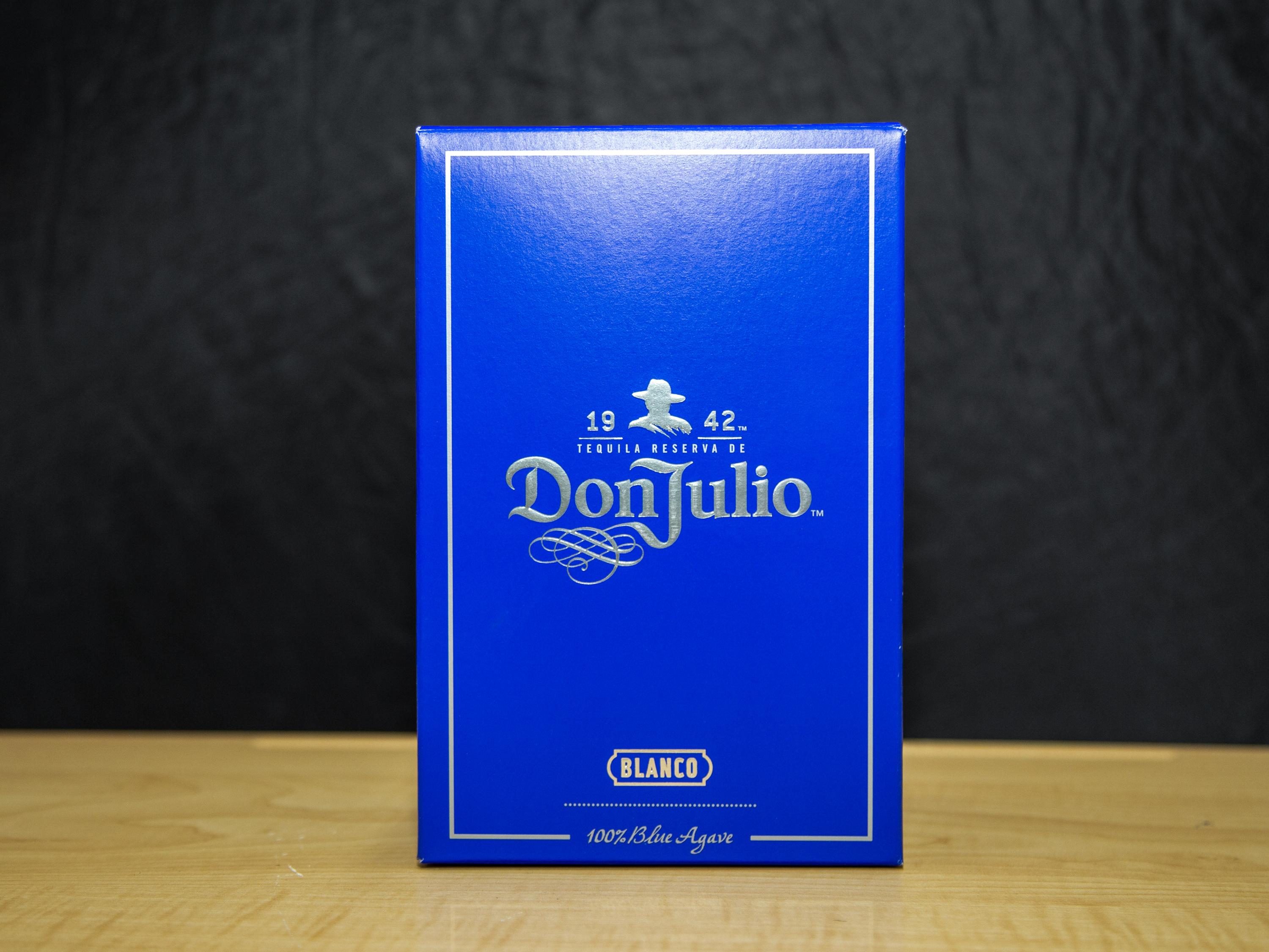 Order Don Julio Blanco, 750 ml. Tequila (40.0% ABV) food online from Platinum Star Food & Liquor store, Chicago on bringmethat.com