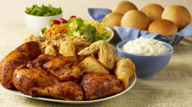 Order 8 Piece Mixed Chicken Family Meal with 4 Rolls food online from Golden Chick store, Robstown on bringmethat.com