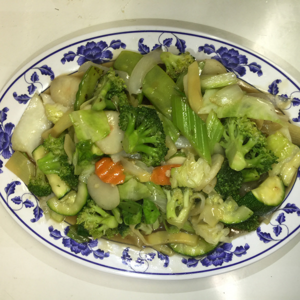 Order Stir-Fried Mixed Vegetable food online from Lucky Bamboo Restaurant store, Modesto on bringmethat.com