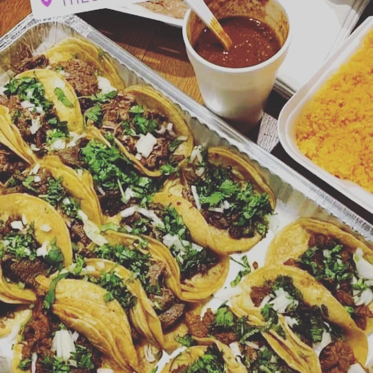 Order Family Tray 20 Tacos, Rice and Beans food online from 3 Hermanos Restaurant store, Milwaukee on bringmethat.com