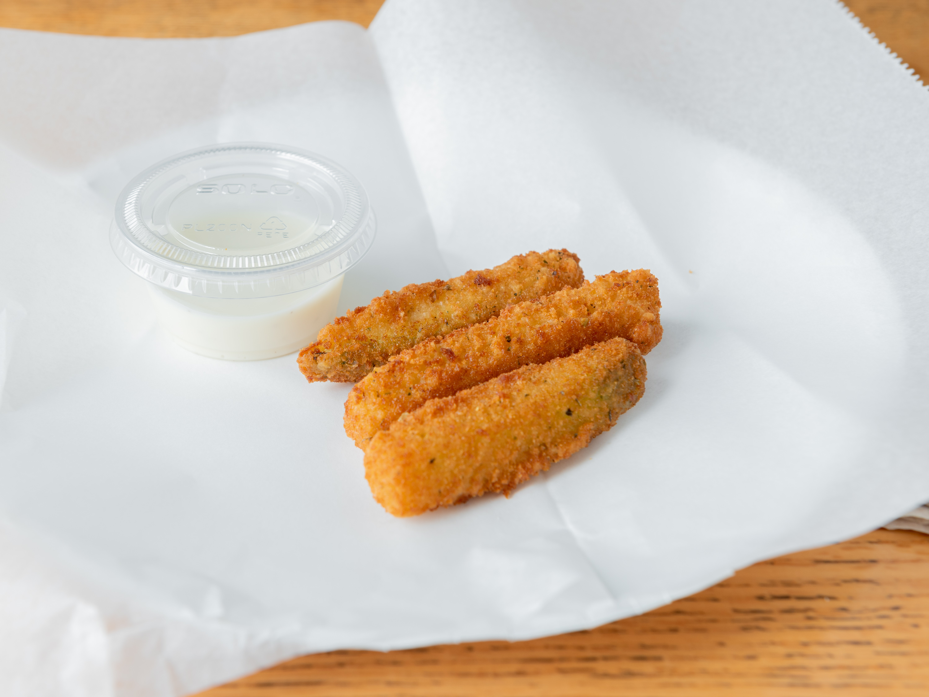 Order Fried Zucchini Sticks food online from Fahrenheit store, Glendale Heights on bringmethat.com