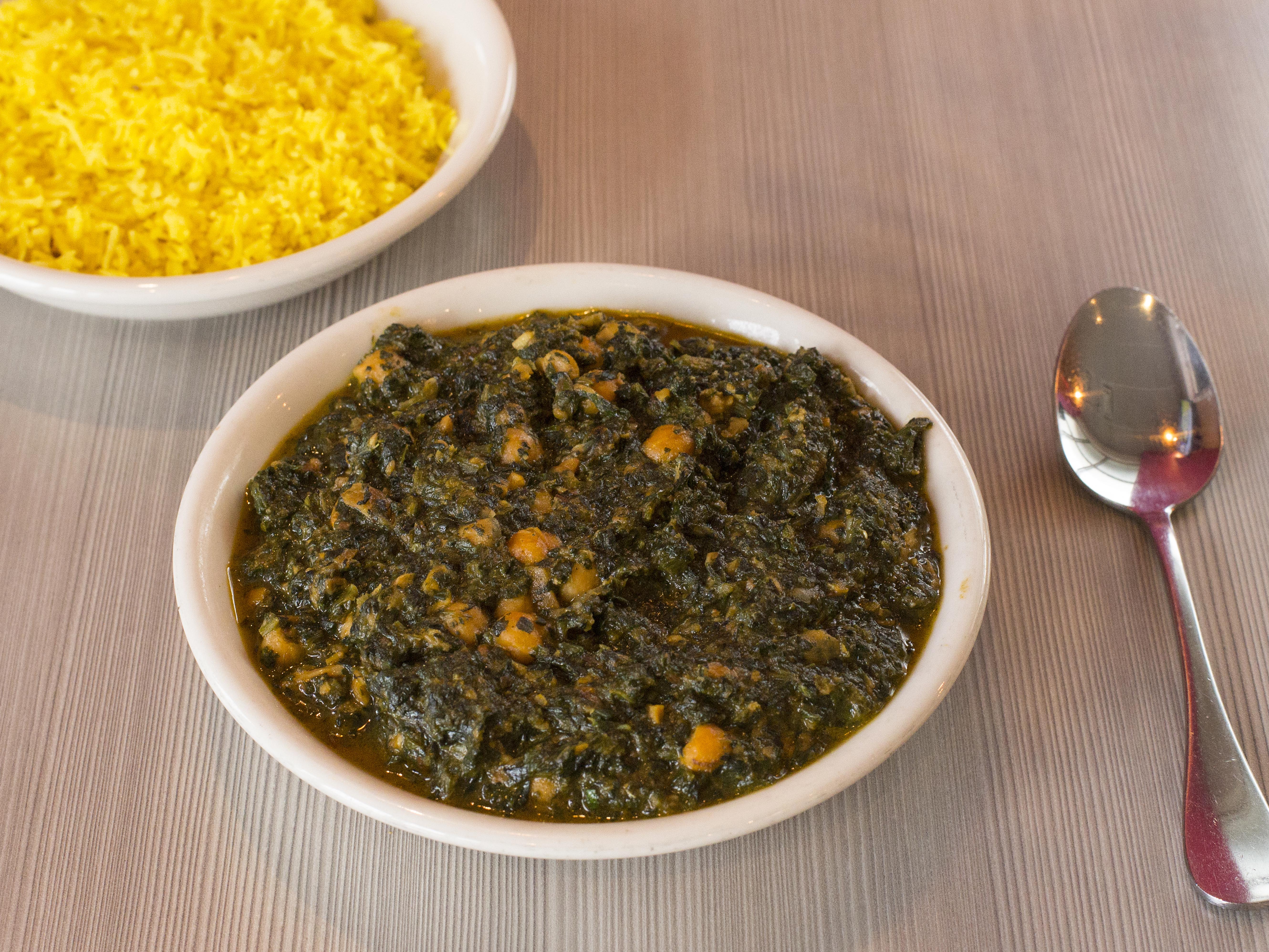 Order Saag Chana food online from Roti Grill store, Dallas on bringmethat.com