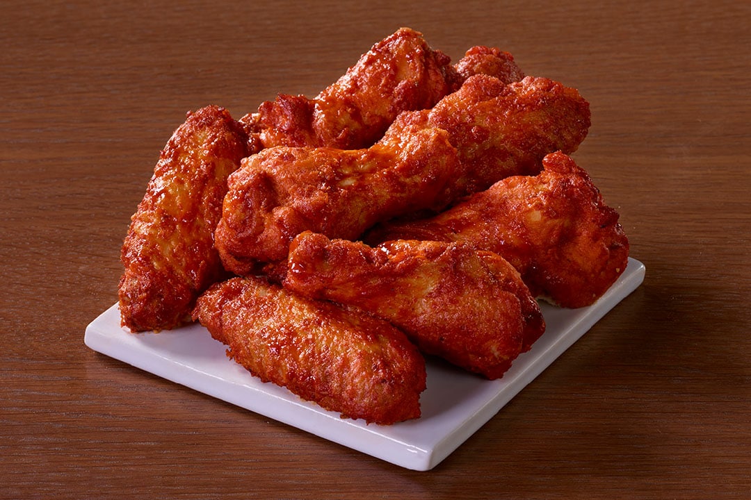 Order 24 piece Traditional Wings food online from Pizza Hut store, Cleveland on bringmethat.com