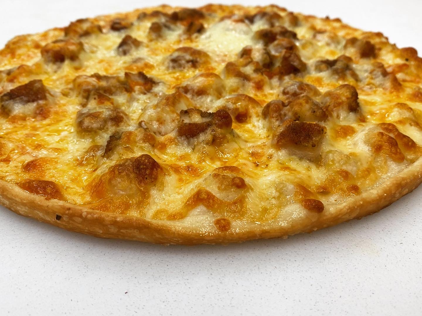 Order Buffalo Alfredo Pie food online from Famous Pizza store, Paramus on bringmethat.com