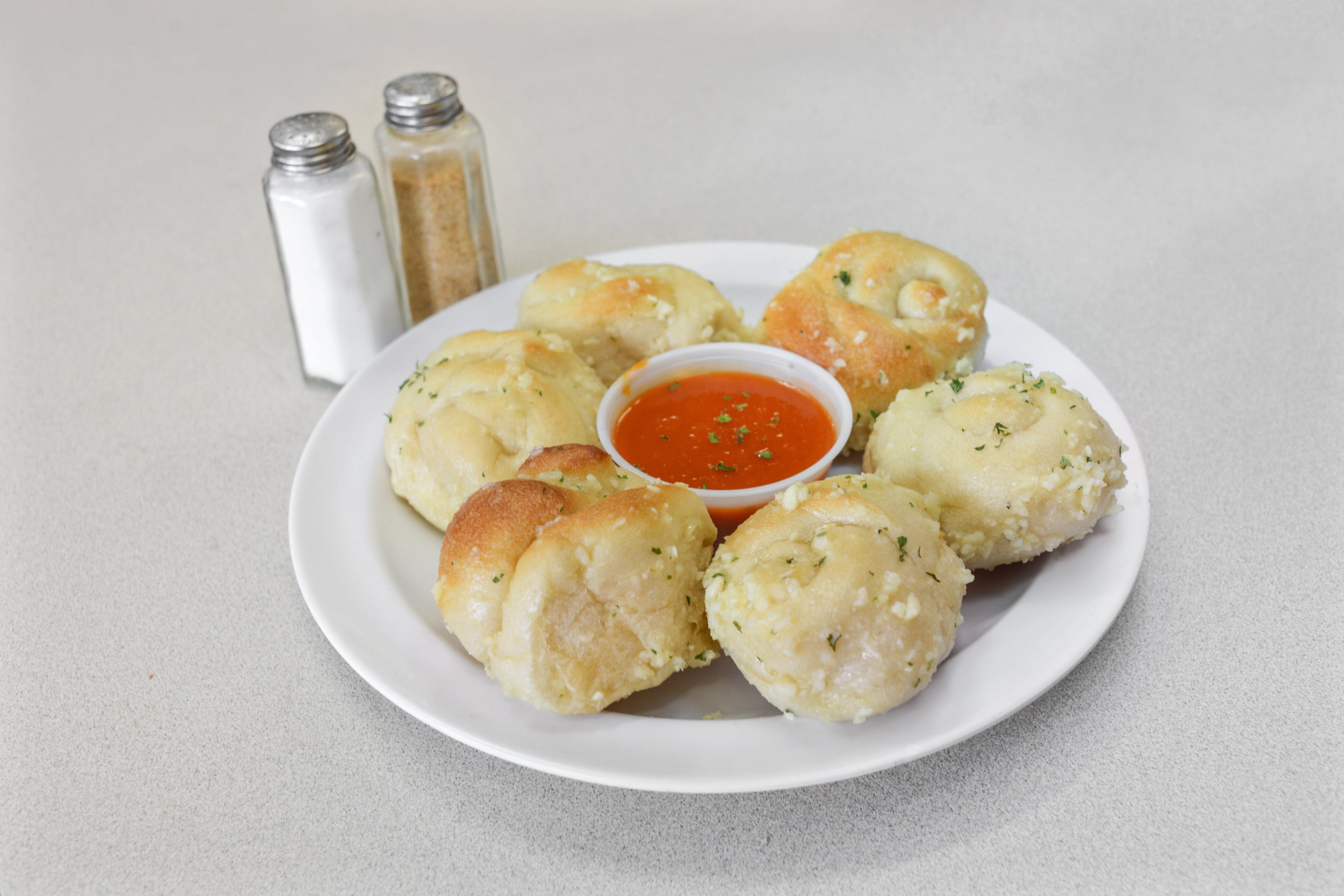Order Garlic Knots - 6 Pieces food online from Picasso Pizza of Trexlertown store, Trexlertown on bringmethat.com