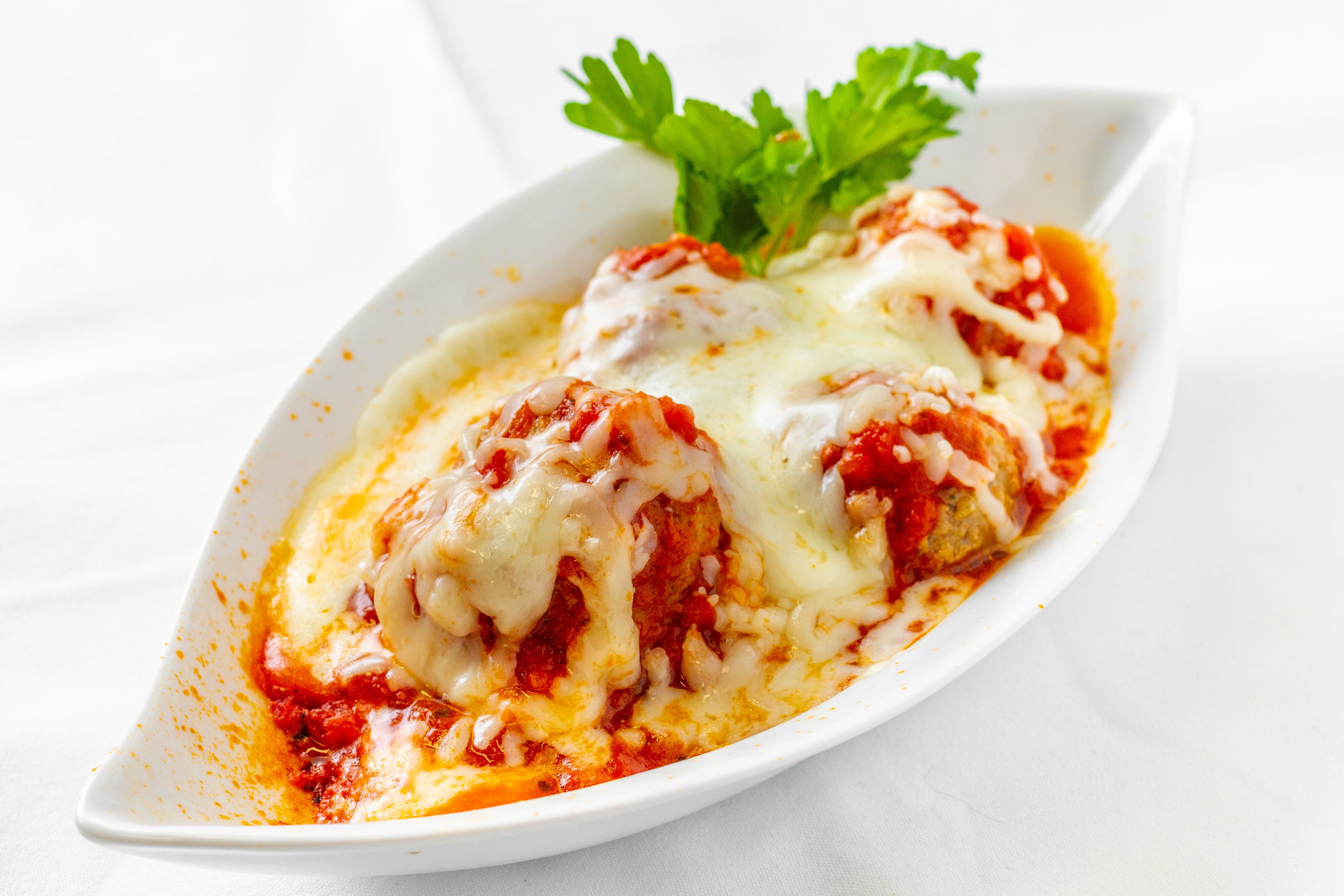 Order Meatballs with Mozzarella - Appetizer food online from Milano's Pizza - Gaithersburg store, Gaithersburg on bringmethat.com