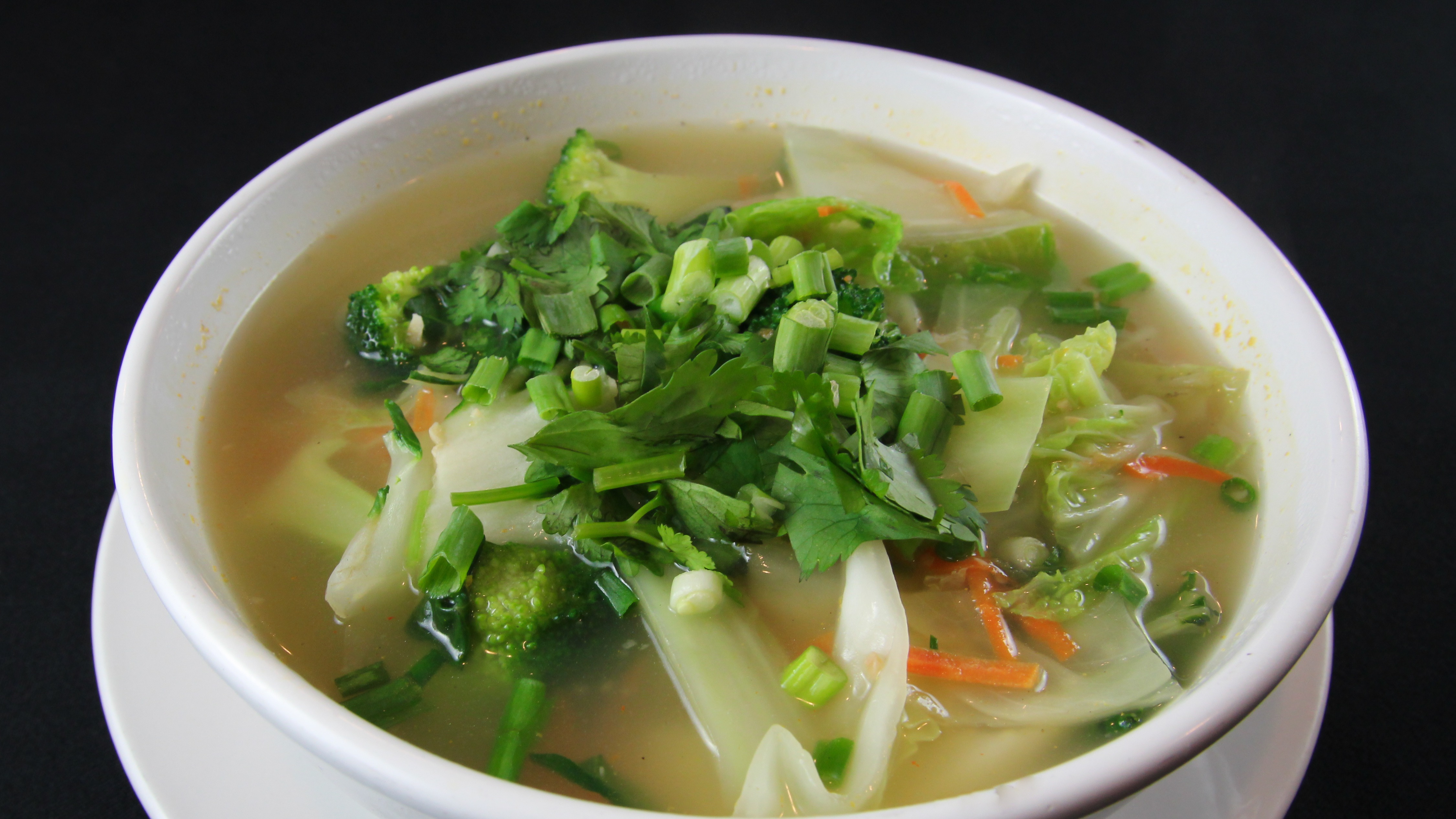 Order Vegetable Soup food online from Basil Thai Cafe store, Columbus on bringmethat.com