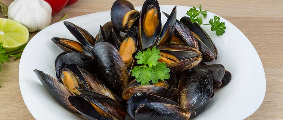 Order Mussels food online from Le Donne Cucina Italiana store, Palm Desert on bringmethat.com