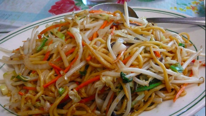 Order Vegetarian Chow Mein food online from Chinatown Restaurant store, San Francisco on bringmethat.com