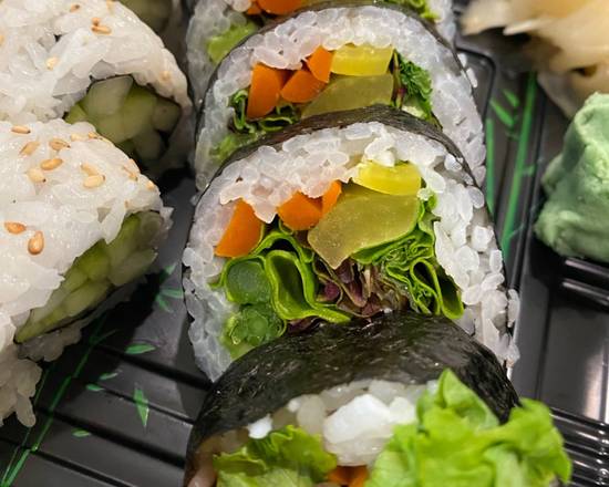 Order Veggie Roll food online from Kampai Sushi store, Los Alamitos on bringmethat.com
