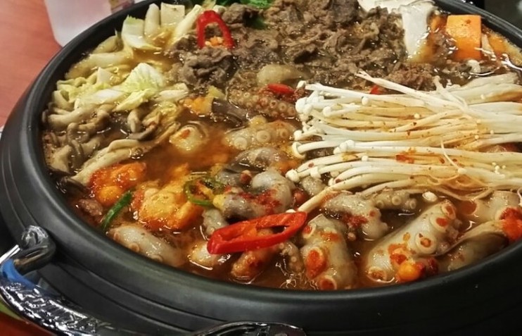 Order Bul Nak Jungol food online from Korean Kitchen store, Chula Vista on bringmethat.com