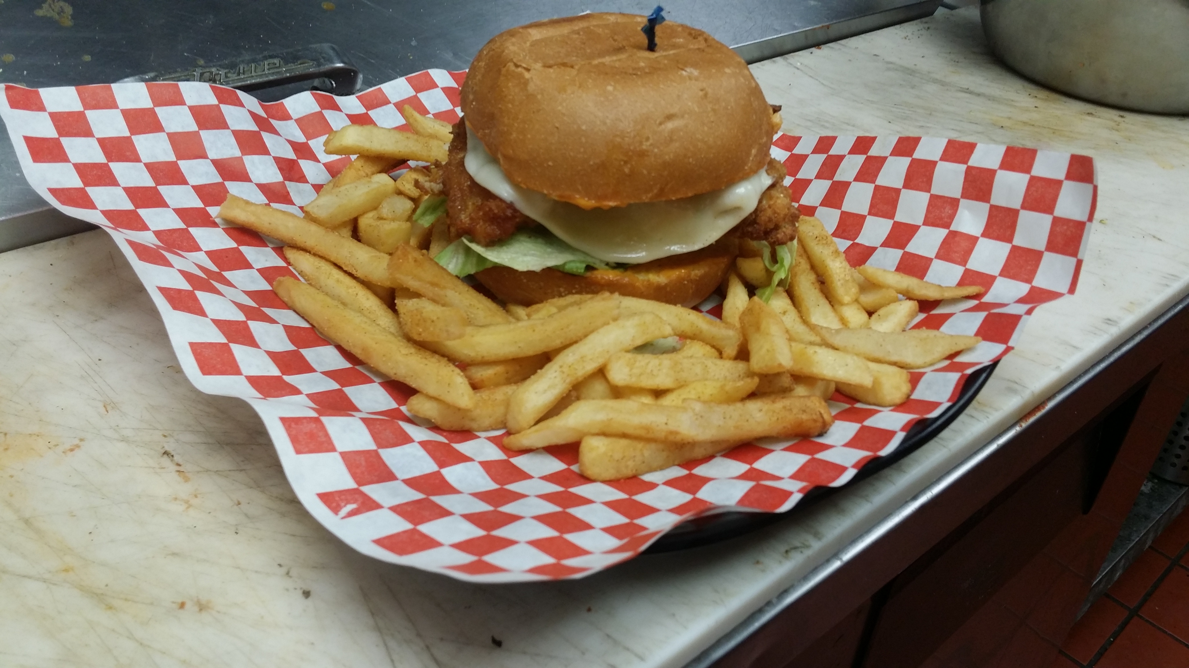 Order Crispy Chicken Burger food online from Win Thai Cuisine Restaurant store, Anaheim on bringmethat.com