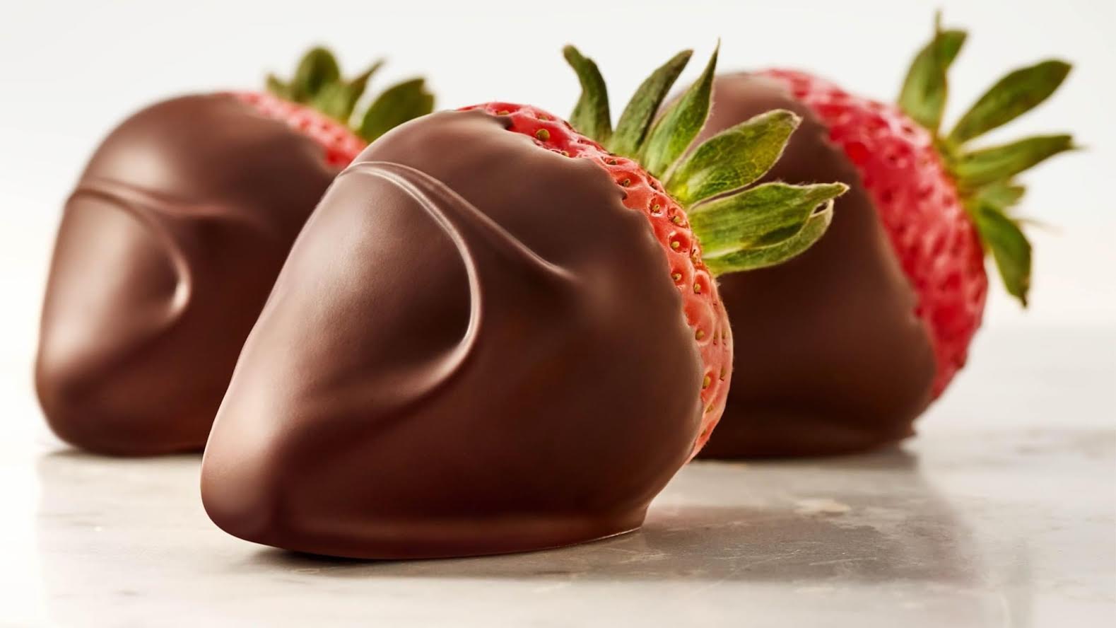 Order Chocolate Dipped Strawberries food online from Menchie's Frozen Yogurt store, Pinole on bringmethat.com