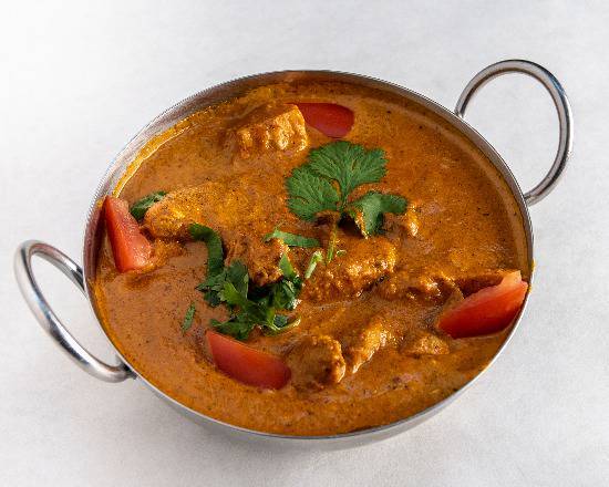 Order Chicken Tikka Masala food online from Gaylord India Restaurant store, Chicago on bringmethat.com