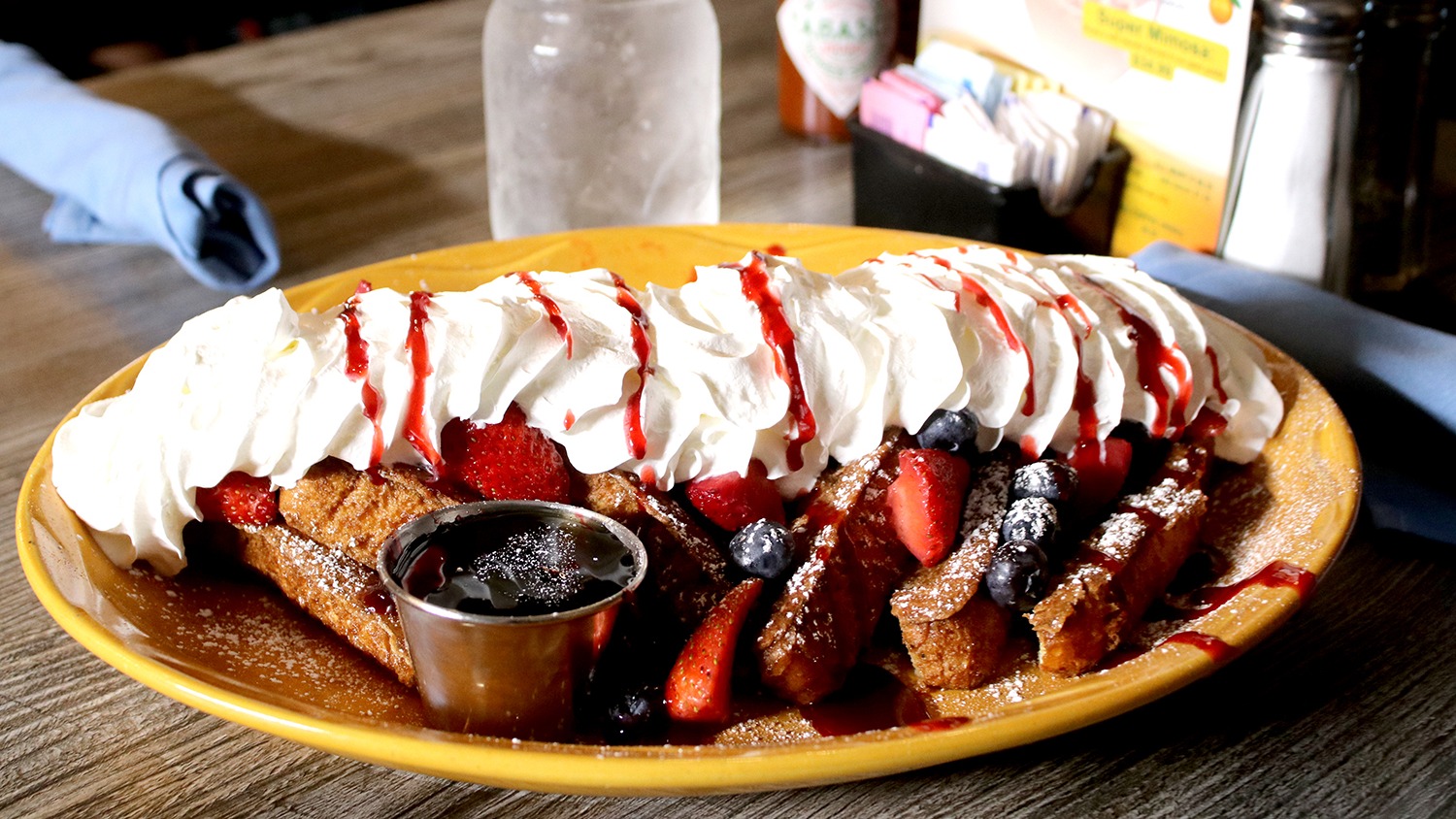 Order Berry Berry French Toast food online from Mimosas Gourmet store, Lodi on bringmethat.com