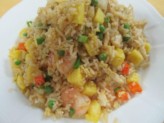Order 42. Large Pineapple Fried Rice food online from Chen's Yummy House store, Dumont on bringmethat.com
