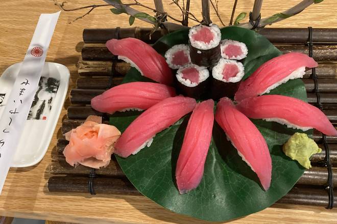 Order Tuna Combination (7 pcs) food online from Ta Ca Sushi & Japanese Fusion store, Savannah on bringmethat.com
