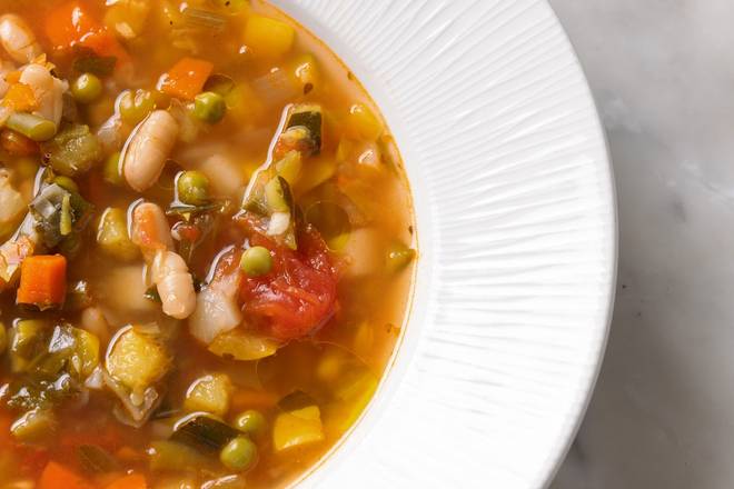 Order Minestrone di Verdure (bowl) food online from Il Fornaio store, Corte Madera on bringmethat.com