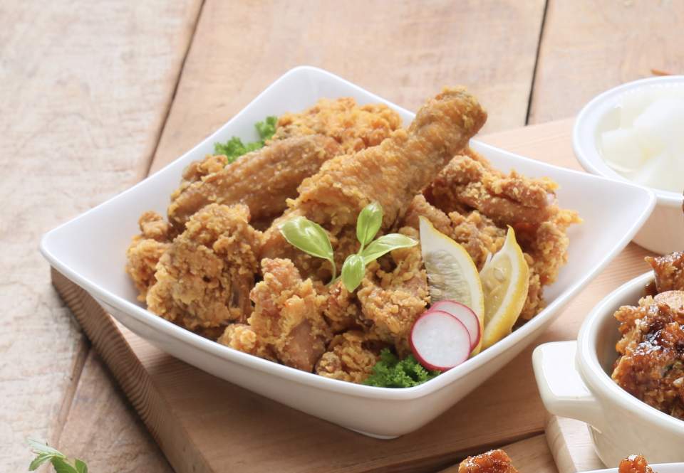 Order Fried (Plain) Chicken food online from Twozone Chicken store, Los Angeles on bringmethat.com