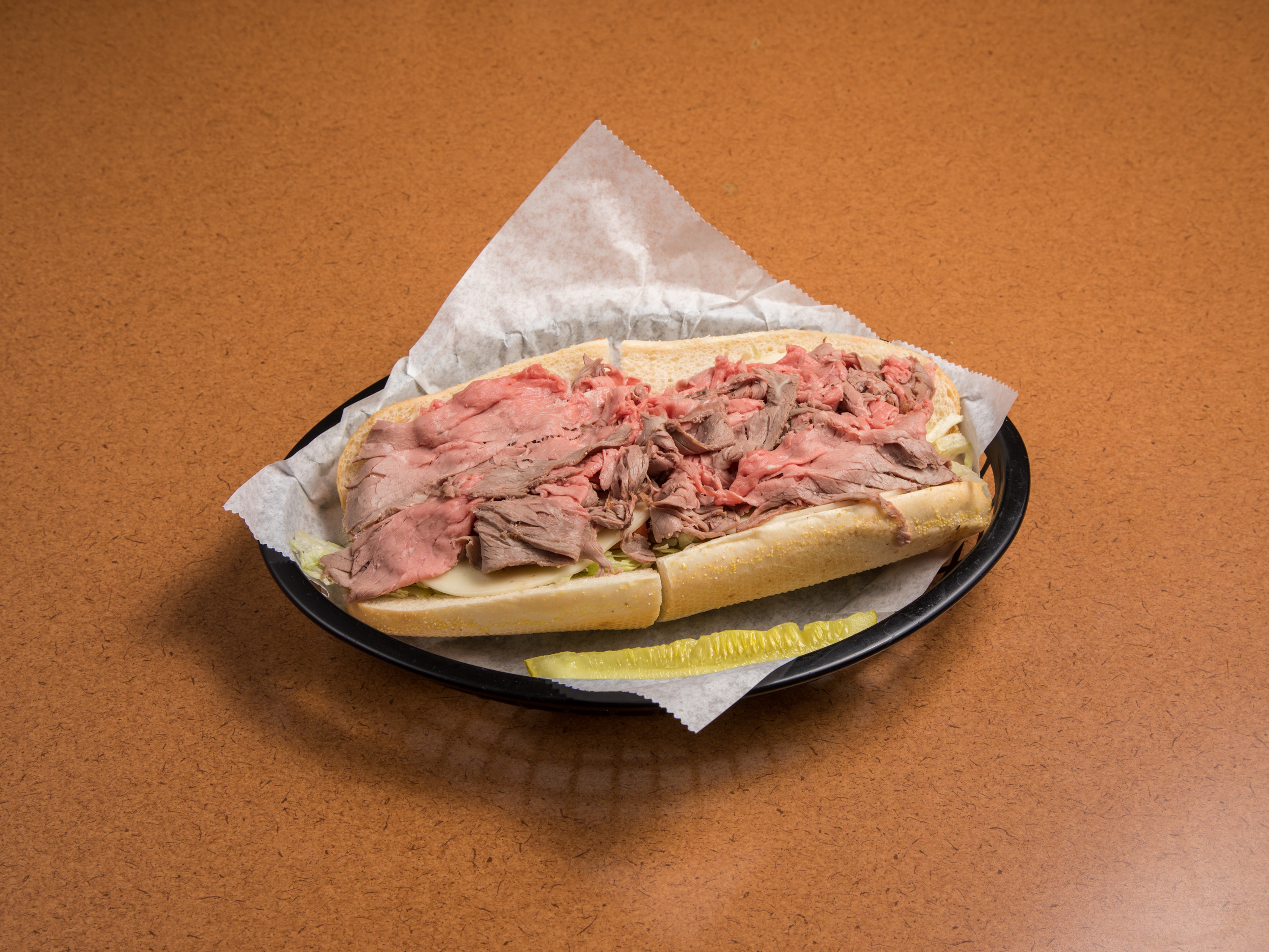 Order 20. Roast Beef Sandwich food online from Rinaldi Italian Deli store, Scottsdale on bringmethat.com