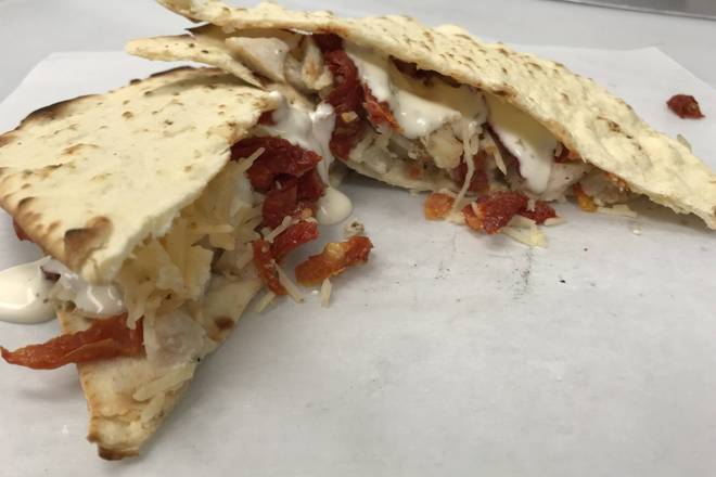 Order Ranch Chicken Sandwich (halal) food online from Sal's Pizza Pasta & Wings store, Nacogdoches on bringmethat.com