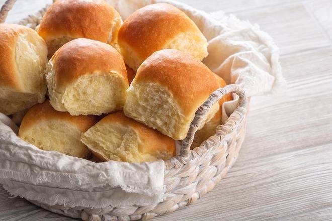 Order Dozen Soft Rolls food online from Kneaders Bakery & Cafe store, Avondale on bringmethat.com