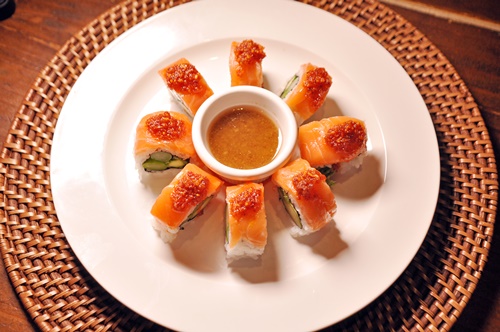 Order Asparagus Salmon & Garlic Roll food online from Zono Sushi store, Glendale on bringmethat.com