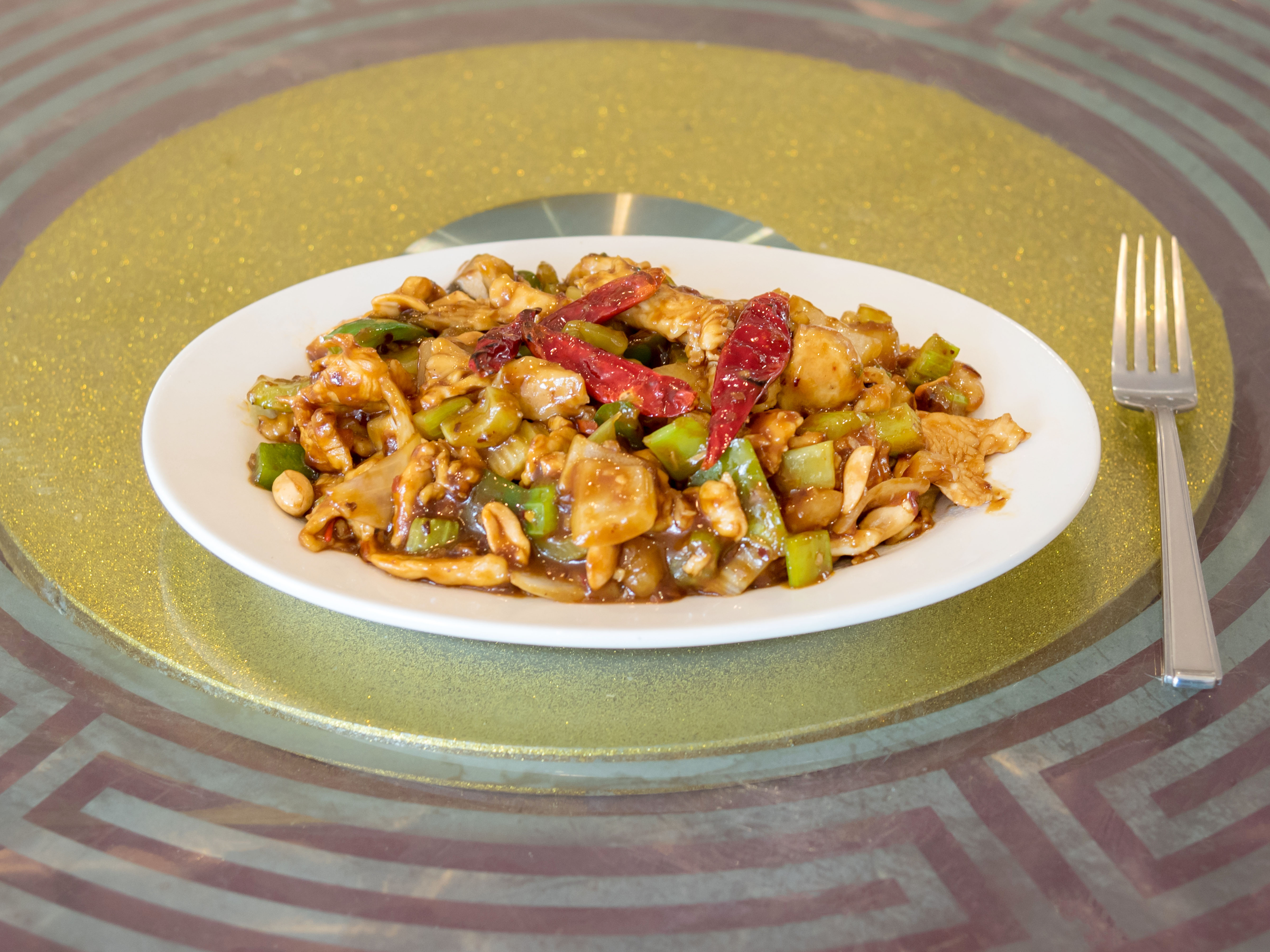 Order 123. Kung Pao Chicken food online from Good Taste Restaurant store, Vancouver on bringmethat.com