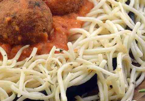 Order Spaghetti with Meatballs food online from Da Vinci's Pizza store, Charlotte on bringmethat.com