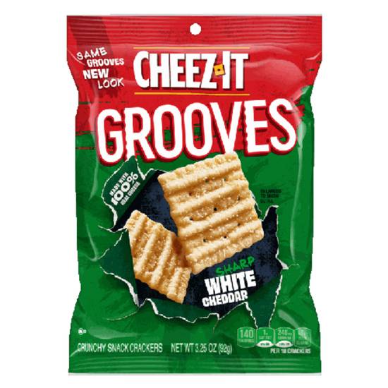 Order Cheez It - Grooves - Sharp White Cheddar food online from IV Deli Mart store, Goleta on bringmethat.com