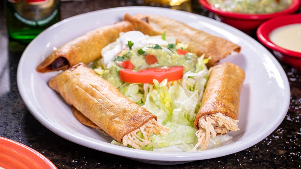 Order Taquitos Mexicanos food online from Casa Grande store, South Point on bringmethat.com