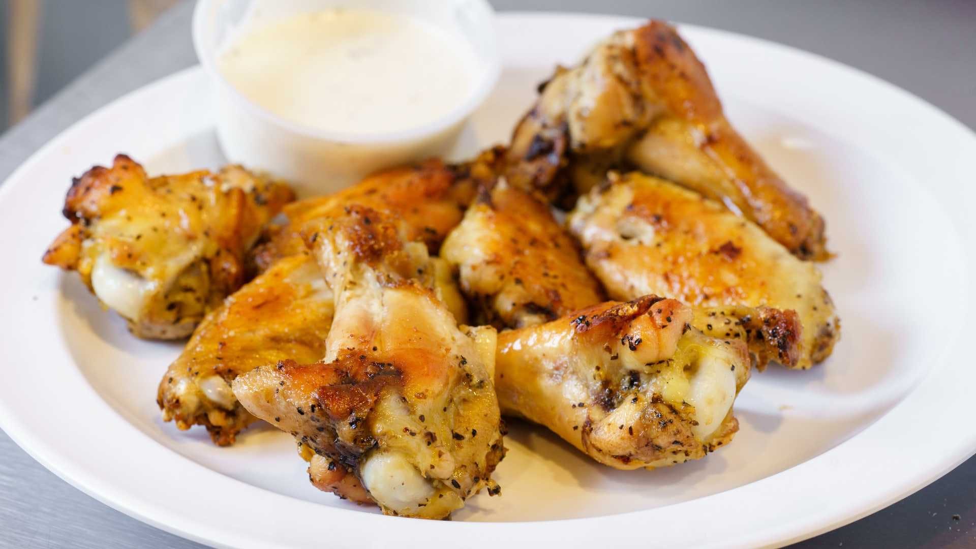Order Buffalo Wings - 6 Wings food online from Abe's Pizza store, San Francisco on bringmethat.com