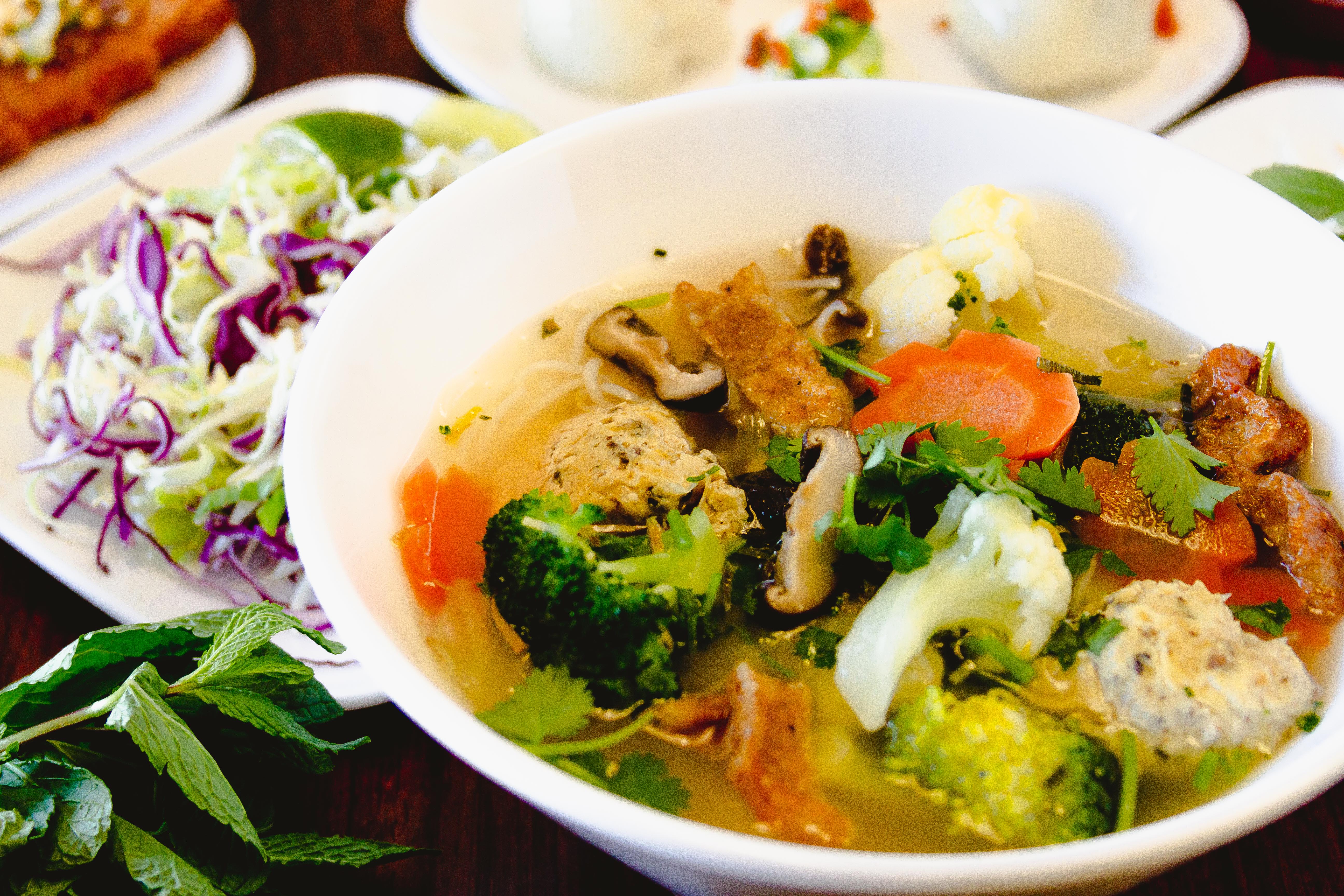 Order Mushroom Soup (Vegan) food online from Thanh Tinh Chay store, San Diego on bringmethat.com