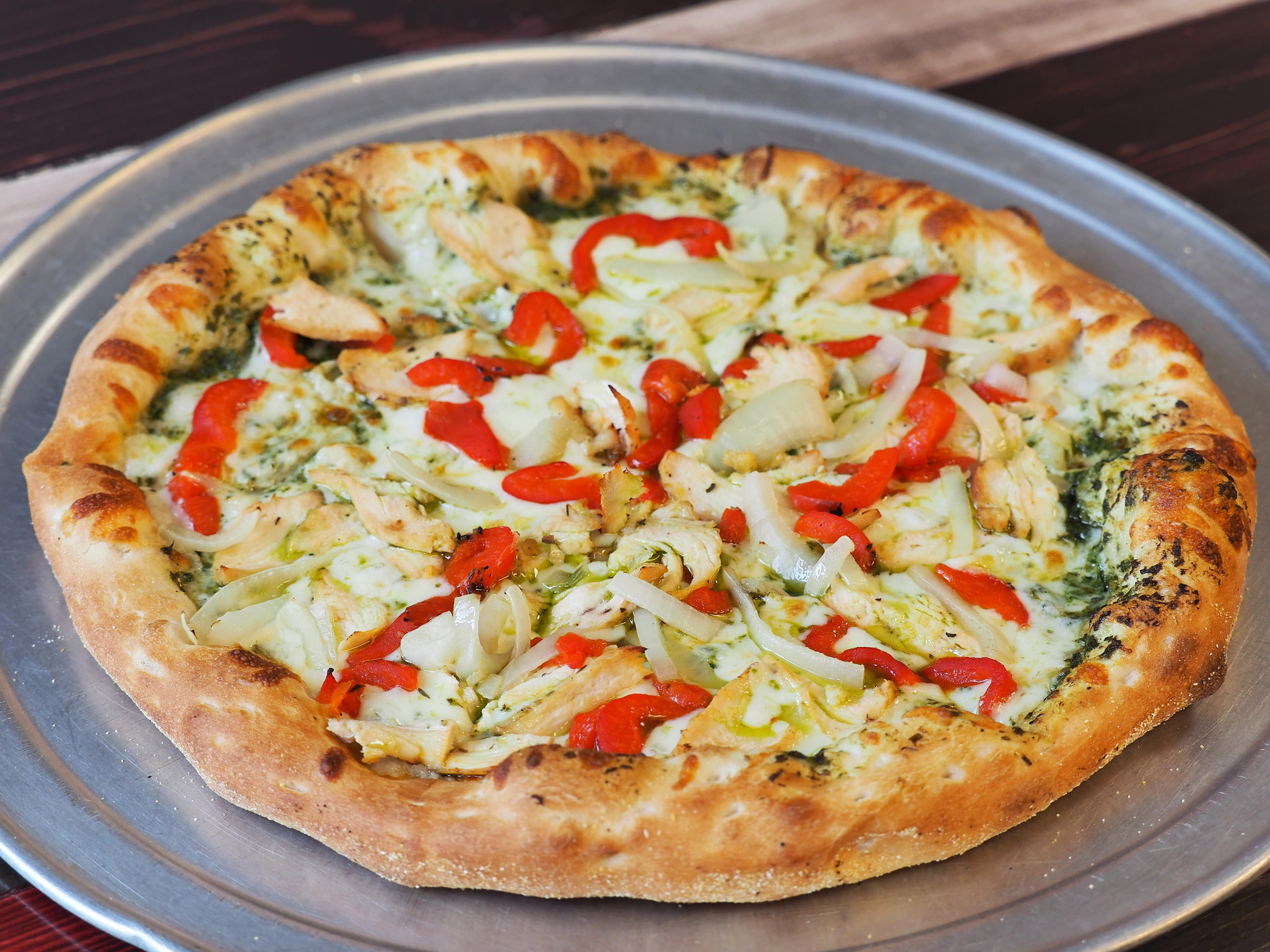 Order Chicken Pesto Pizza food online from Mama'z Kitchen store, Cleveland on bringmethat.com