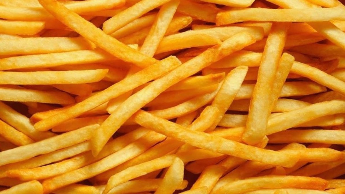 Order Crispy Fries - Regular food online from Betty Burgers store, Aptos on bringmethat.com