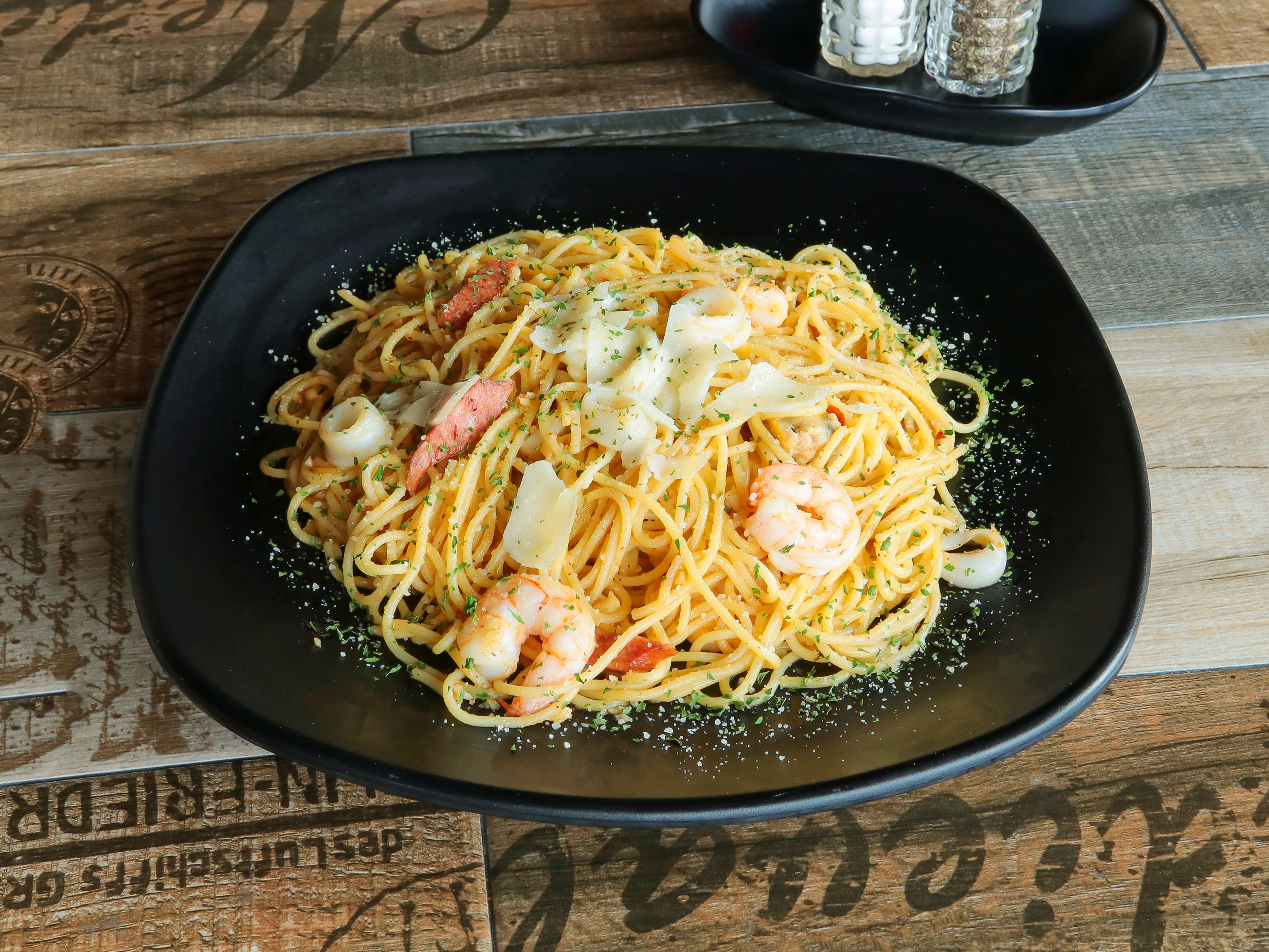 Order Seafood Pasta food online from Crazy boil store, State College on bringmethat.com