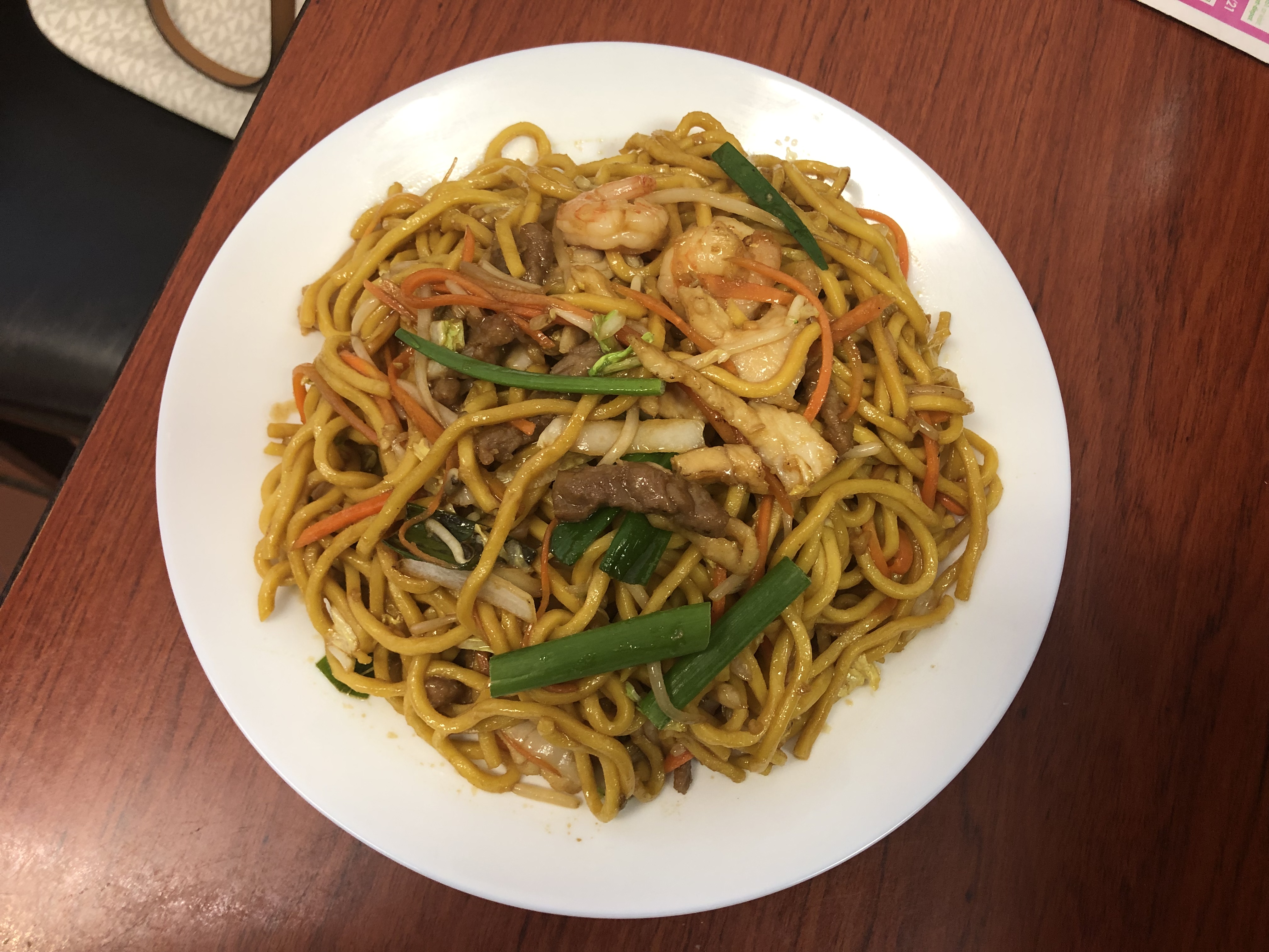 Order LM3. Combination Lo Mein food online from China Express store, Woodbridge on bringmethat.com