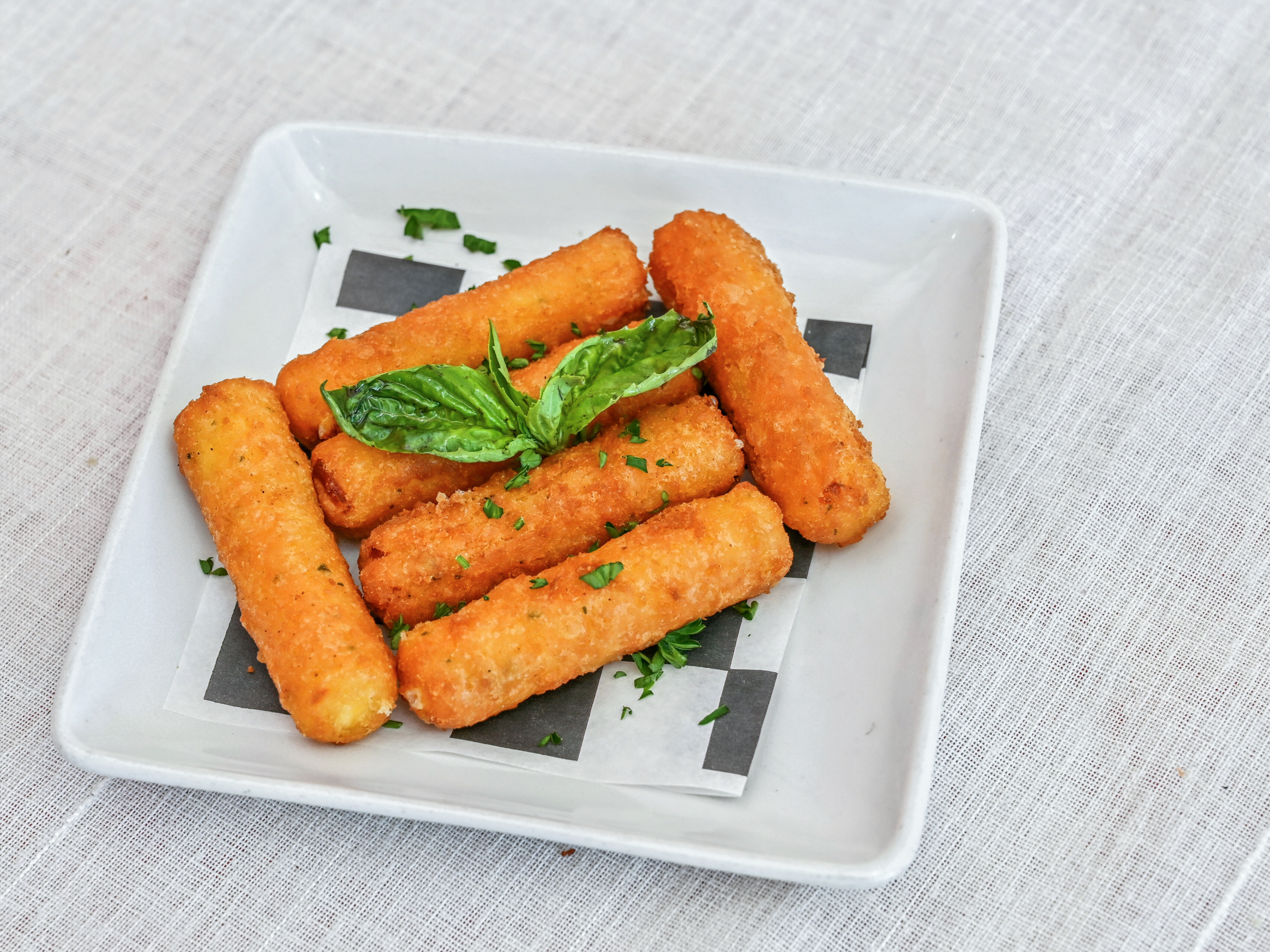 Order Cheese Sticks 6 pcs food online from Mona Lisa Pizzeria & Sub Shop store, Coral Gables on bringmethat.com