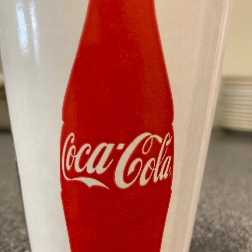 Order Soda - 32oz Cup food online from Saucy's Pizza store, Littleton on bringmethat.com