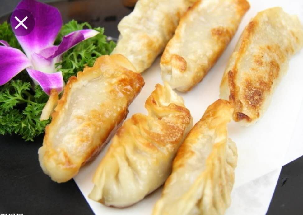Order 8 Pieces Fried Potsticker food online from Café Express store, Bakersfield on bringmethat.com