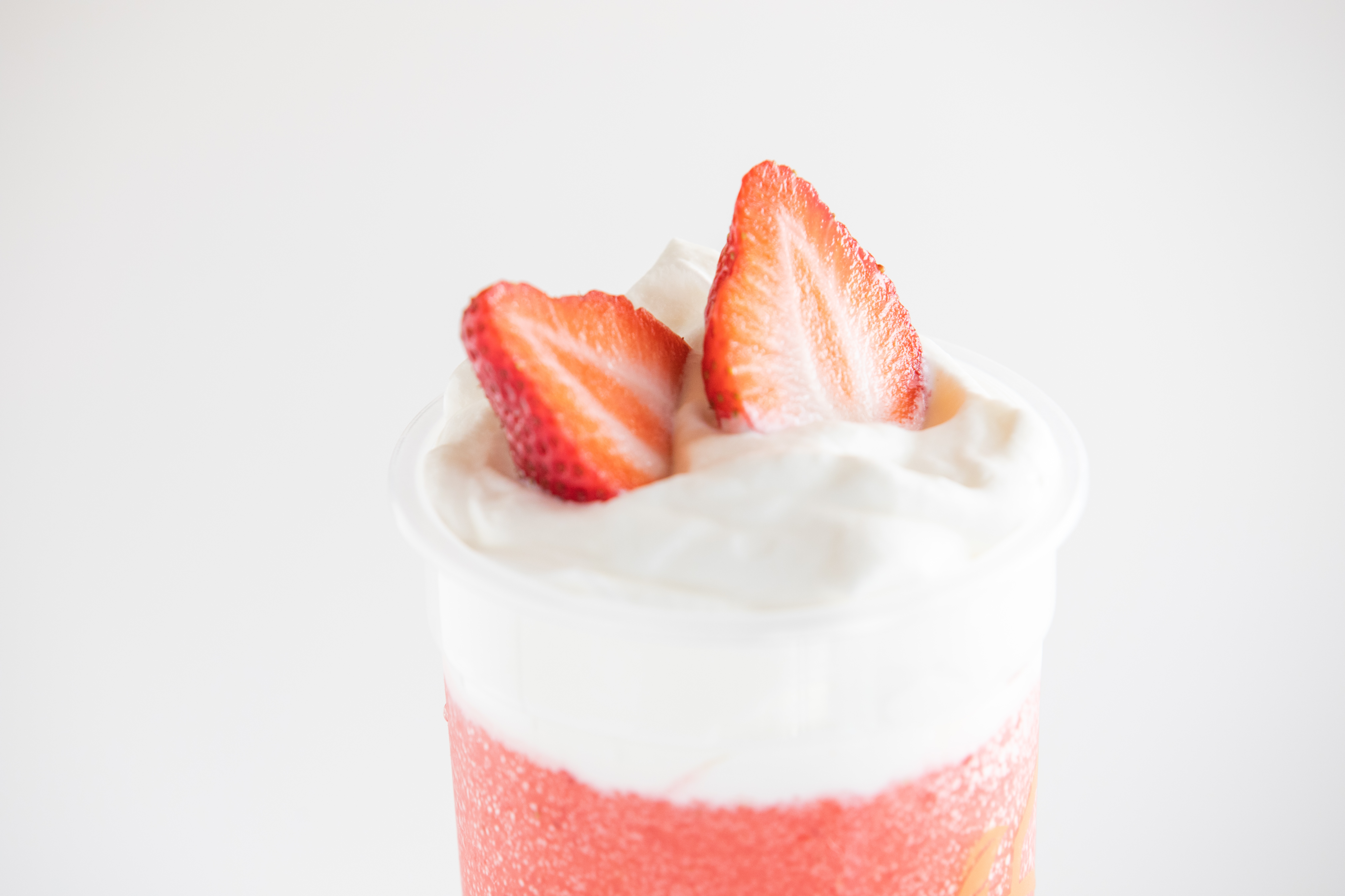 Order Strawberry Slush with Cheese Foam food online from Koio Tea Shoppe store, Diamond Bar on bringmethat.com