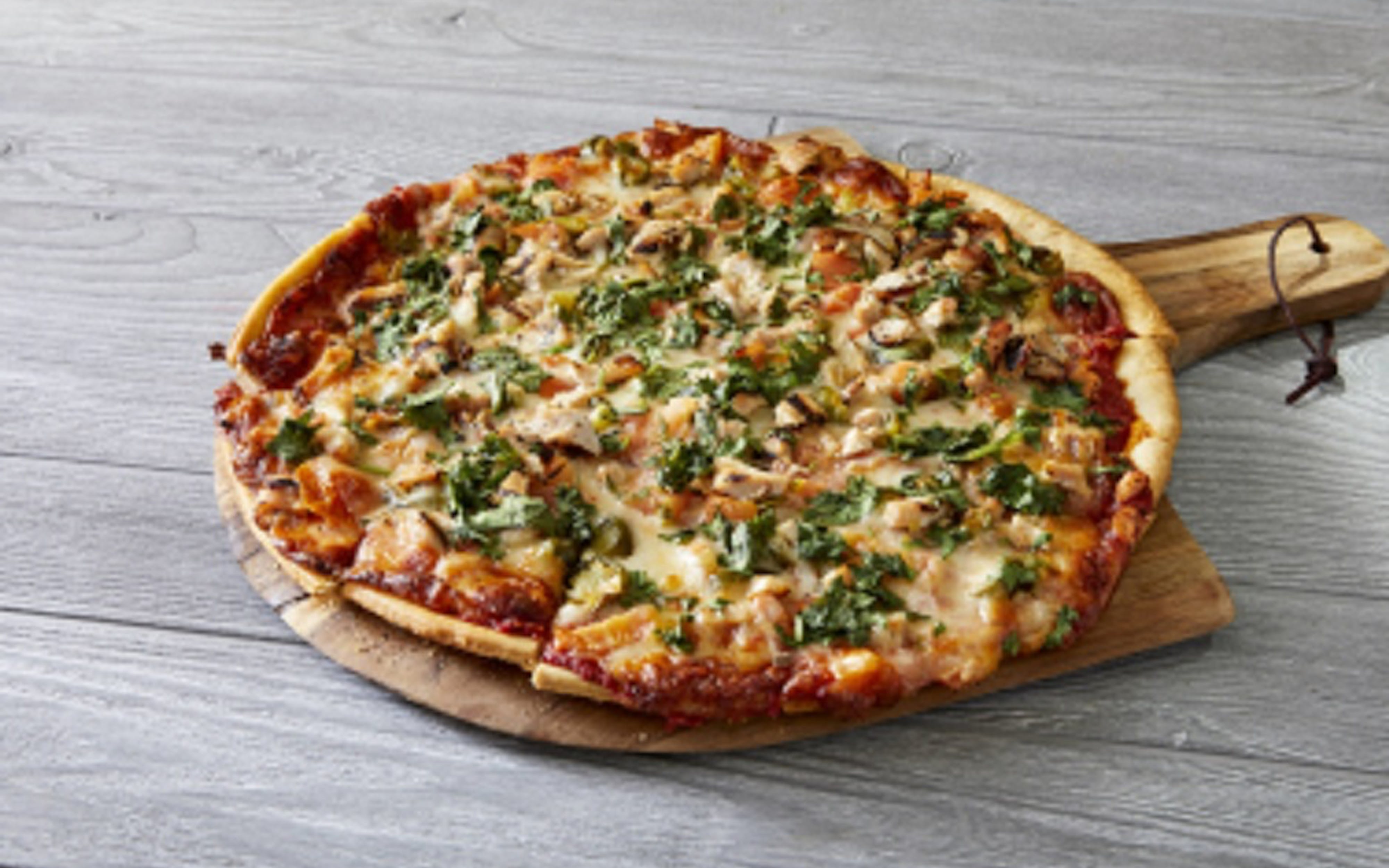 Order Vini’s Mexican Chicken Pizza food online from Vini's Pizza store, Chicago on bringmethat.com