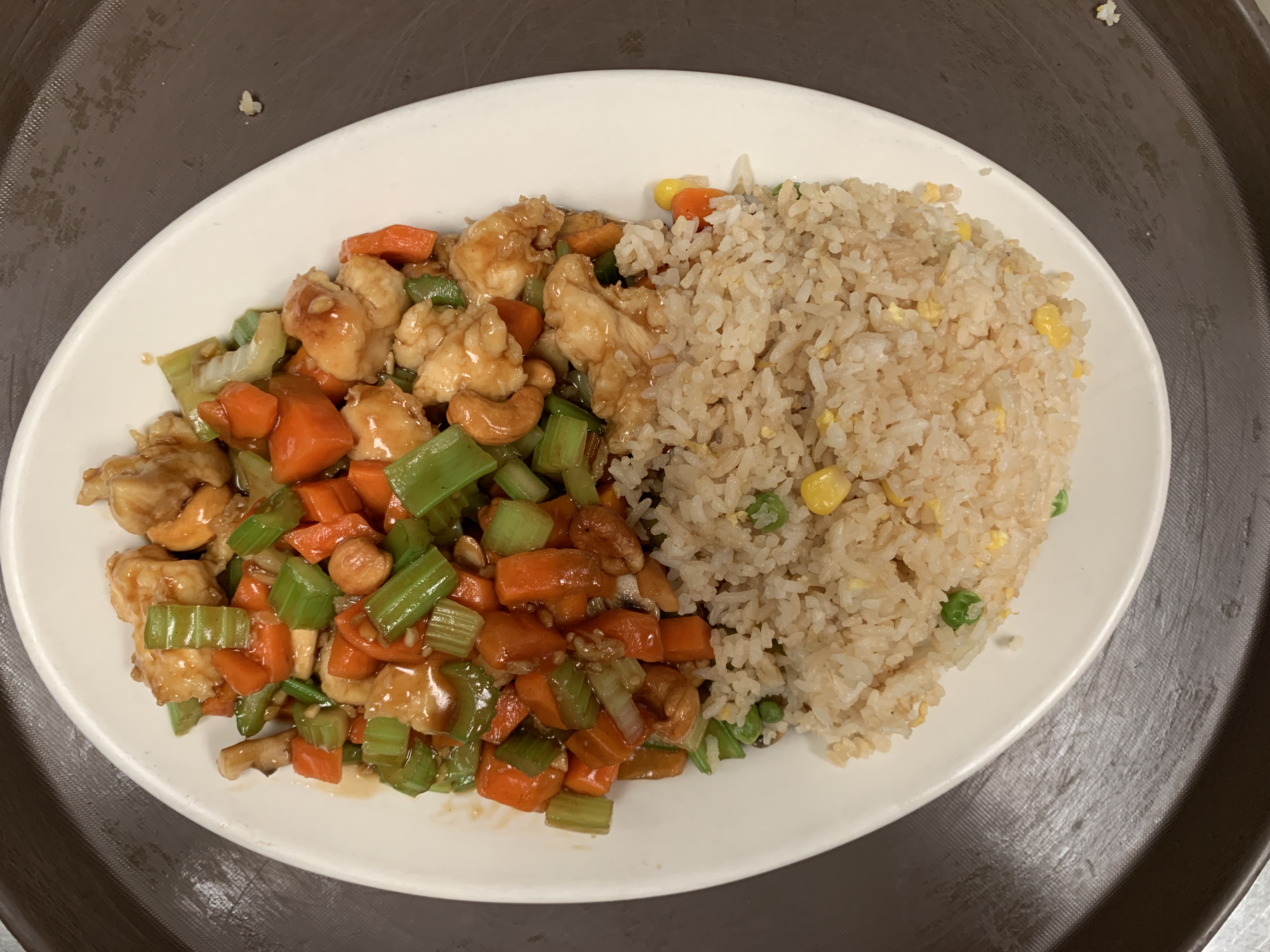 Order Cashew Chicken  food online from Ming Wah store, Moline on bringmethat.com